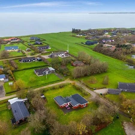 Scarlet - 400m To The Fjord By Interhome *